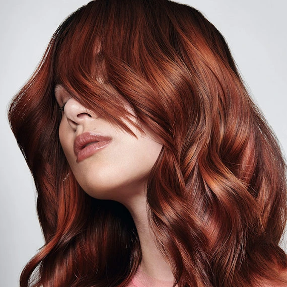 33 Winter Glass Hair Hairstyles For Women In Their 30s With A Mirror Shine That Are Sleek, Shiny and Polished 31 Luminous Glass Hair With Silky Smooth Ends