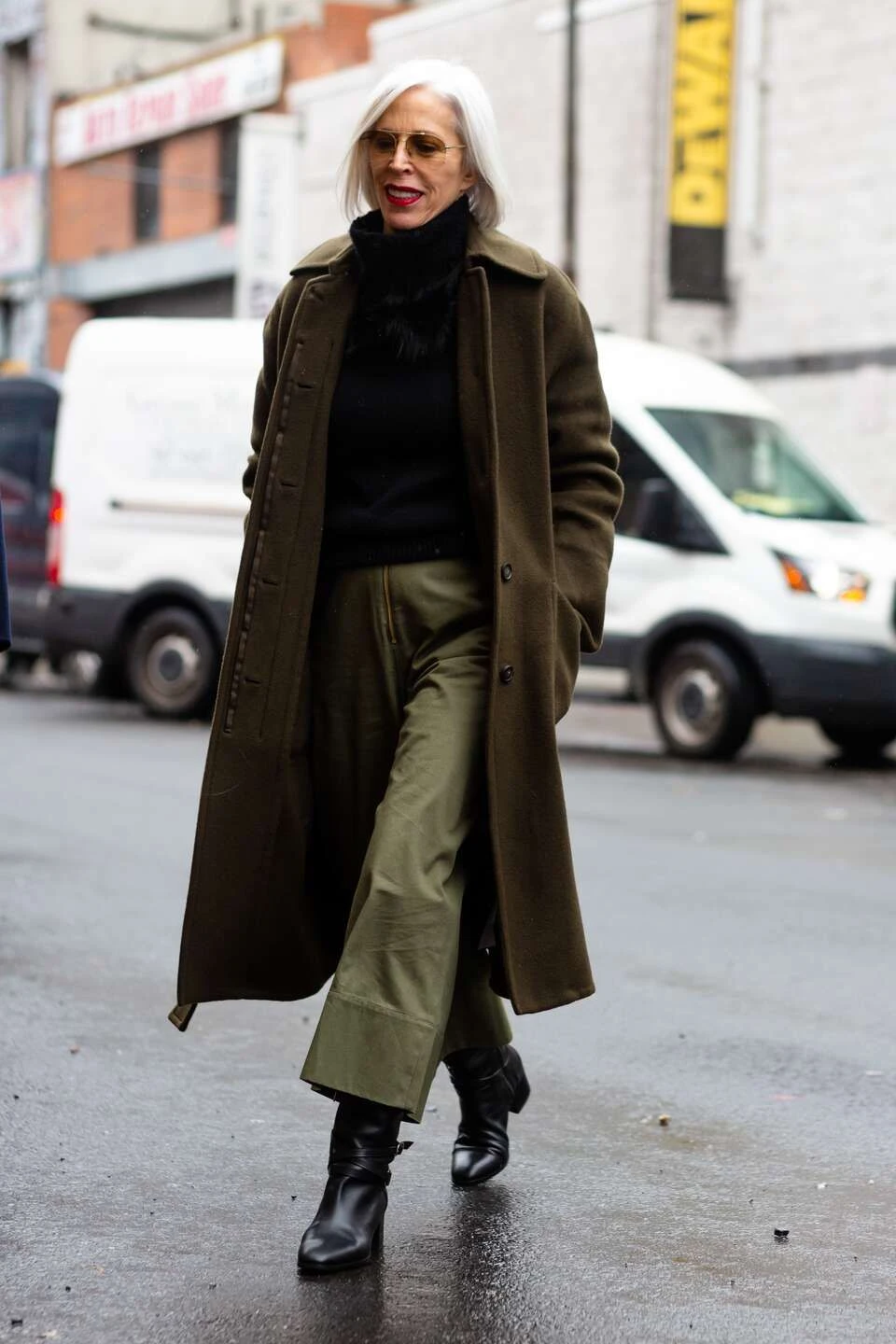 33 Grey Wool Coat Outfits for Women Over 40 for Winter Weekends That Are Cosy, Smart and Effortless 8 Olive Wool Coat with Olive Cargo Trousers and Black Boots for a Country Weekend Walk